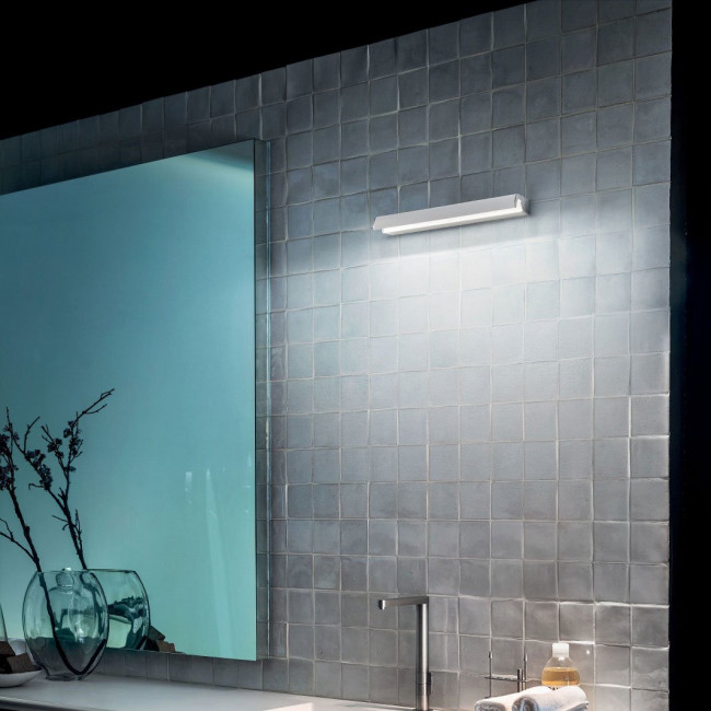 Настенный светильник Linea Light Halfpipe 8390 Настенный светильник Linea Light Halfpipe 8390