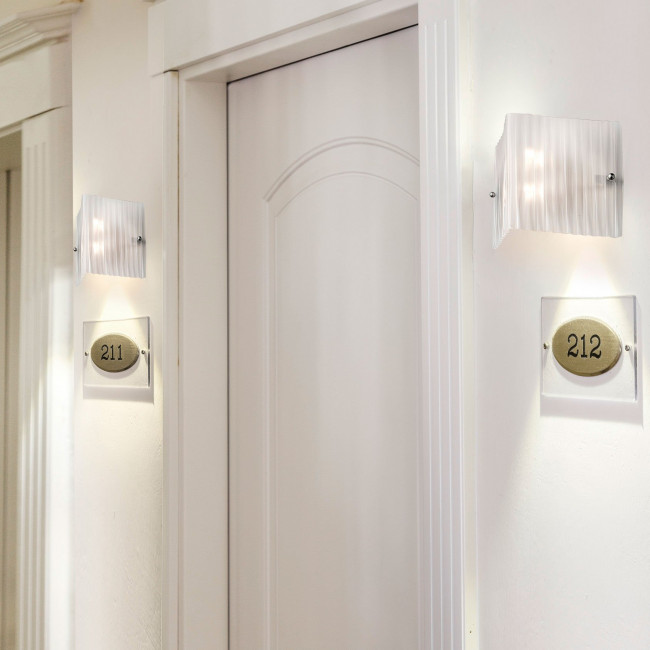 Настенный светильник StilLux Honey 20676/AR-S