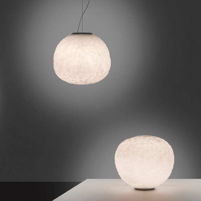 Настольный светильник Artemide Meteorite 1700010A Настольный светильник Artemide Meteorite 1700010A