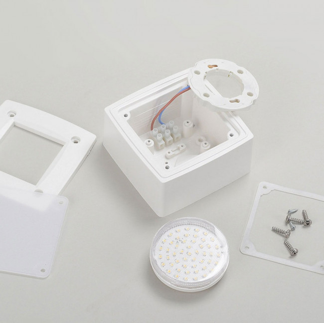 Уличный настенный светильник Fumagalli Leti 3S1.000.000.WYG1L Уличный настенный светильник Fumagalli Leti 3S1.000.000.WYG1L