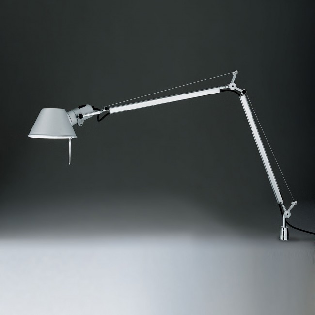 Настольная лампа Artemide Tolomeo LED alluminio with presence detector A005400 + A004200 Настольная лампа Artemide Tolomeo LED alluminio with presence detector A005400 + A004200