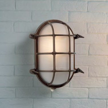 Настенный уличный светильник Lustrarte New Collection 1904-0689 Настенный уличный светильник Lustrarte New Collection 1904-0689