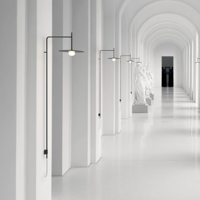 Бра Vibia Tempo 5763 18 /1B Бра Vibia Tempo 5763 18 /1B