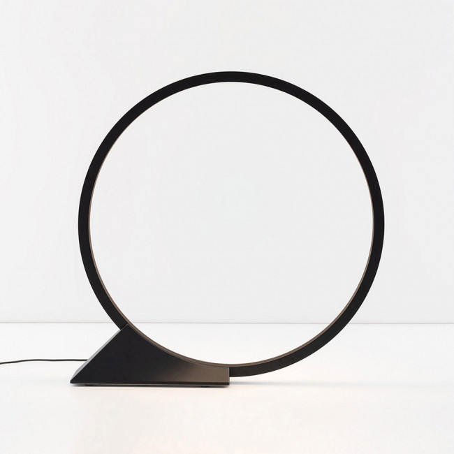 Напольный светильник Artemide O T073030 Напольный светильник Artemide O T073030