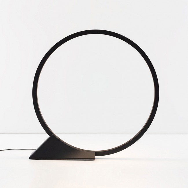 Напольный светильник Artemide O T073030APP Напольный светильник Artemide O T073030APP