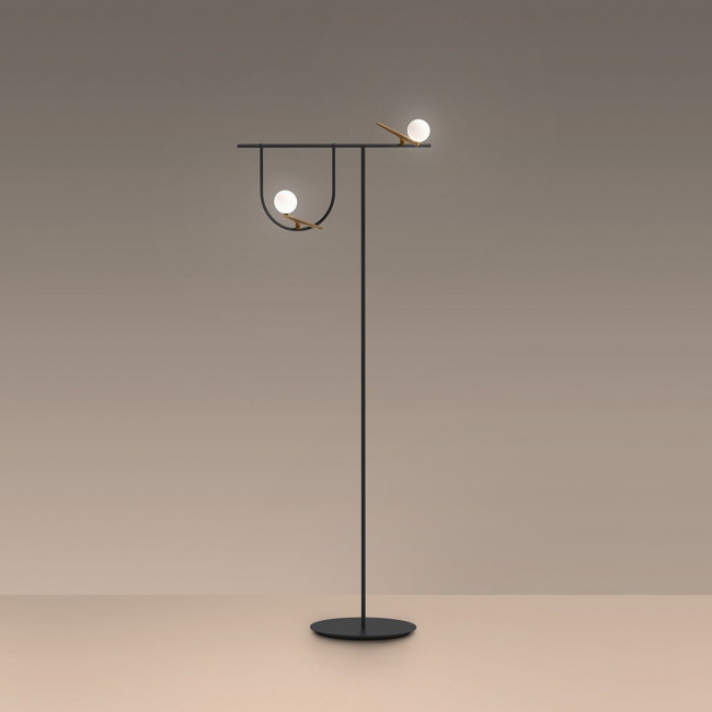 Напольный светильник Artemide Yanzi 1102010A