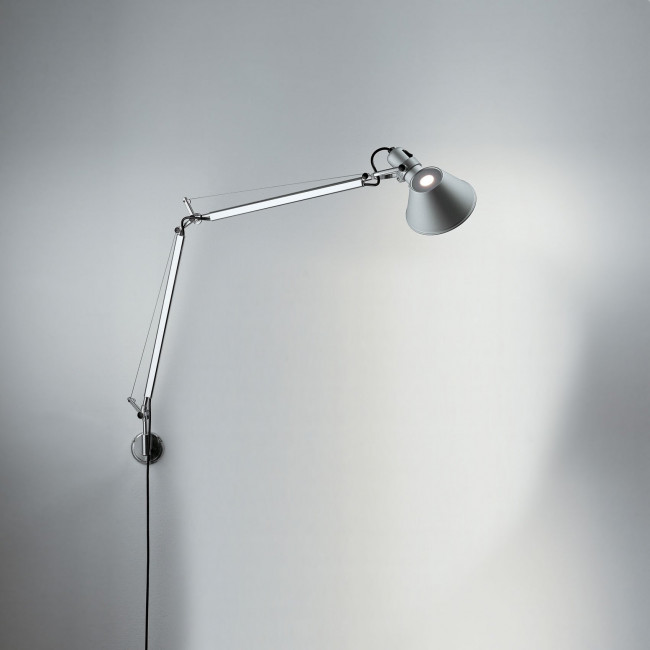 Бра Artemide Tolomeo micro parete - Halo Alluminio A010900 + A025150 Бра Artemide Tolomeo micro parete - Halo Alluminio A010900 + A025150