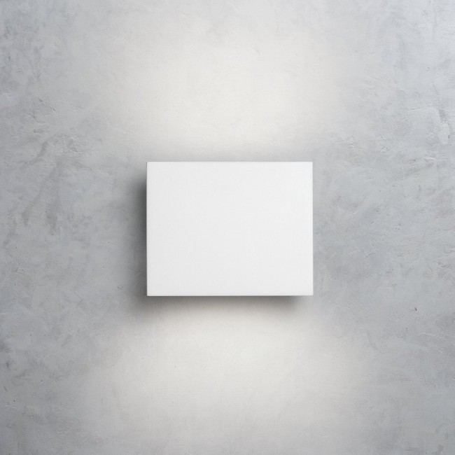 Настенный светильник Flos Tight Light F0011009 Настенный светильник Flos Tight Light F0011009