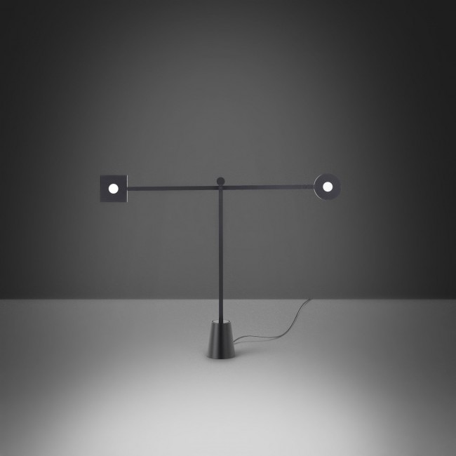 Настольная лампа Artemide Equilibrist 1442010A Настольная лампа Artemide Equilibrist 1442010A