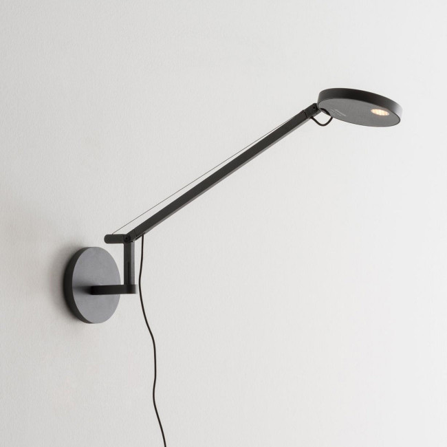 Бра Artemide Demetra Wall 1734050A+1742050A 3000K Opaque Black (Body Lamp + Wall support) Бра Artemide Demetra Wall 1734050A+1742050A 3000K Opaque Black (Body Lamp + Wall support)