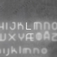 Настенный светильник Artemide Alphabet 1201L00A