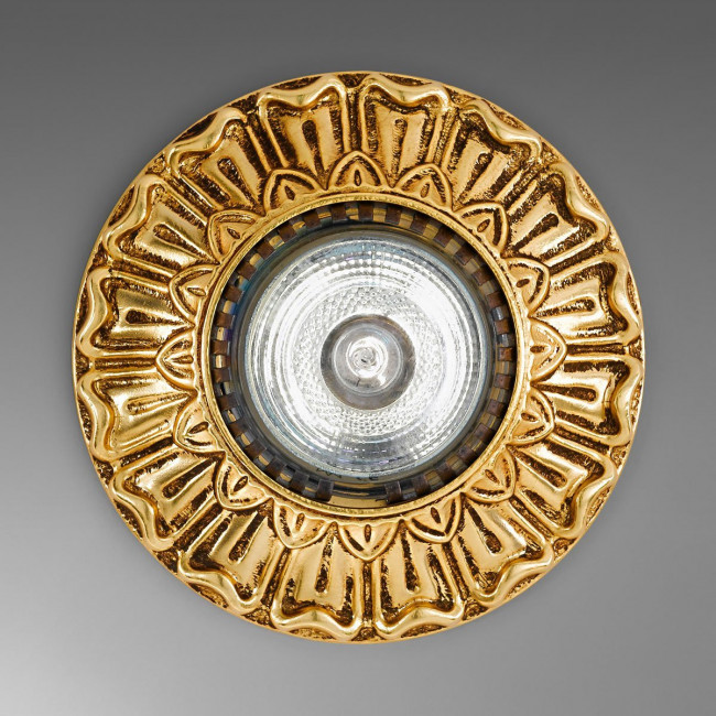 Встраиваемый точечный светильник Kolarz Milady 0298.10R.15 Встраиваемый точечный светильник Kolarz Milady 0298.10R.15