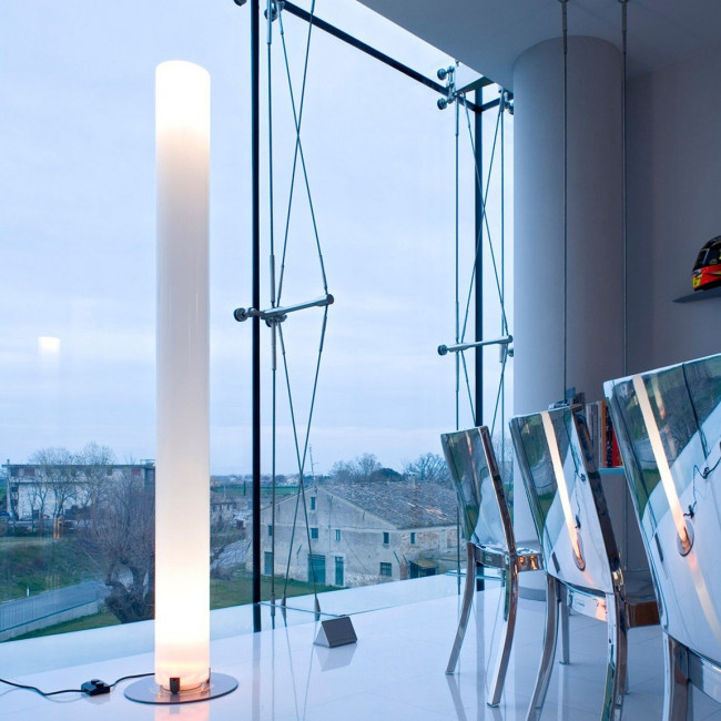 Напольный светильник Flos Stylos F6310004 Напольный светильник Flos Stylos F6310004