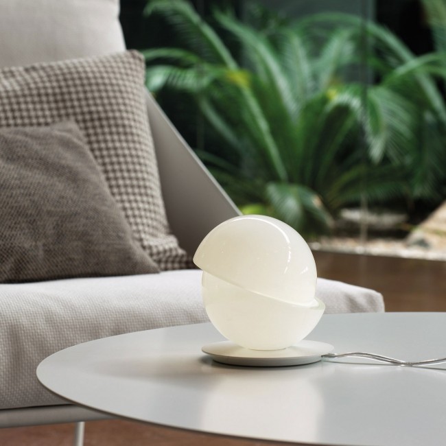 Настольная лампа Axo Light Aibu LT AIBU XX BC white BC white G9L Настольная лампа Axo Light Aibu LT AIBU XX BC white BC white G9L