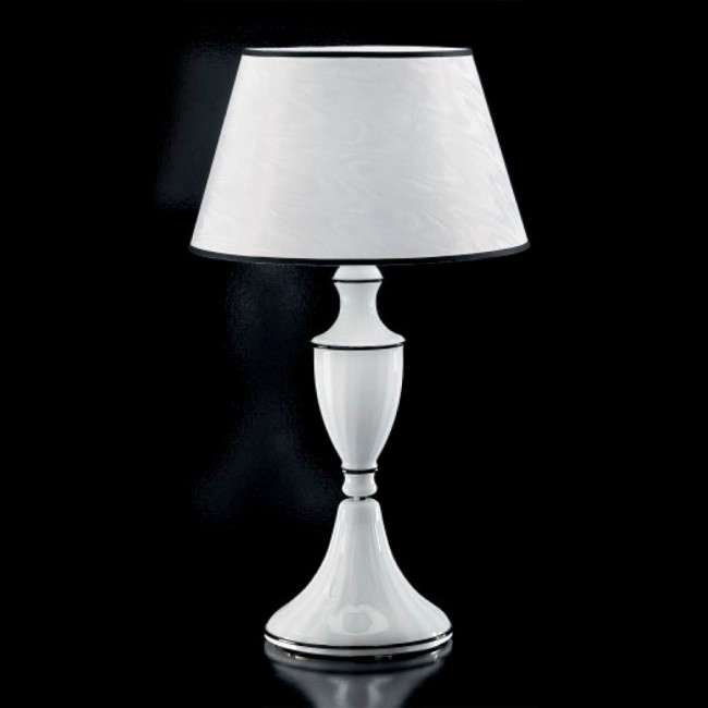 Настольная лампа IDL Baroque 449/1L white Murano glass with black profiles Настольная лампа IDL Baroque 449/1L white Murano glass with black profiles