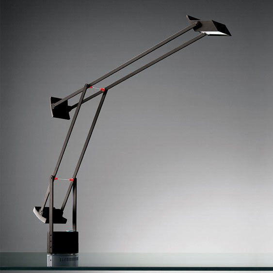 Настольная лампа Artemide Tizio A0092W10 Настольная лампа Artemide Tizio A0092W10