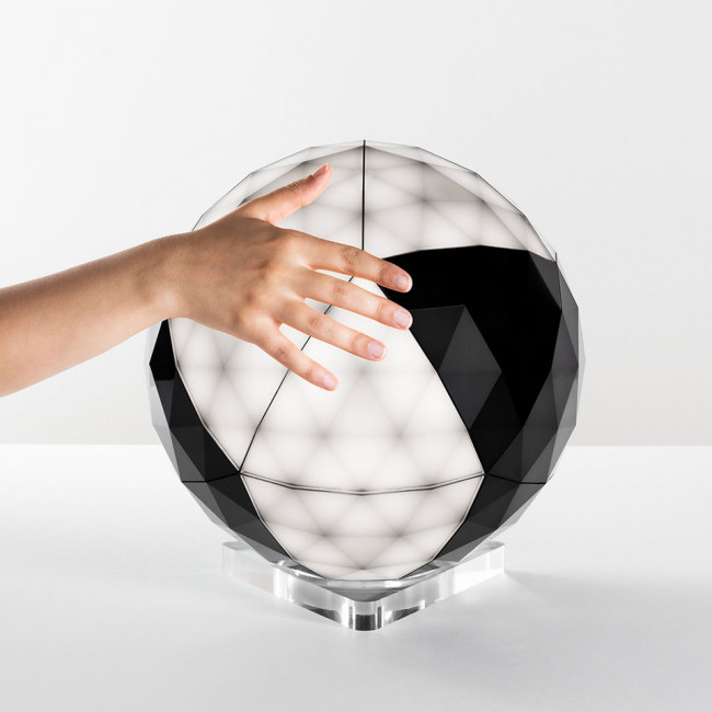 Настольный светильник Artemide Huara 0160010APP