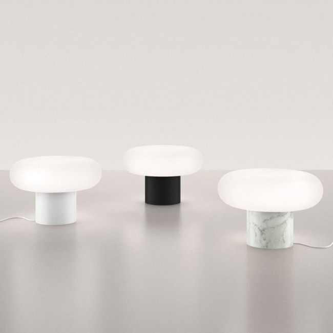 Настольный светильник Artemide Itka DX0070A09 Настольный светильник Artemide Itka DX0070A09