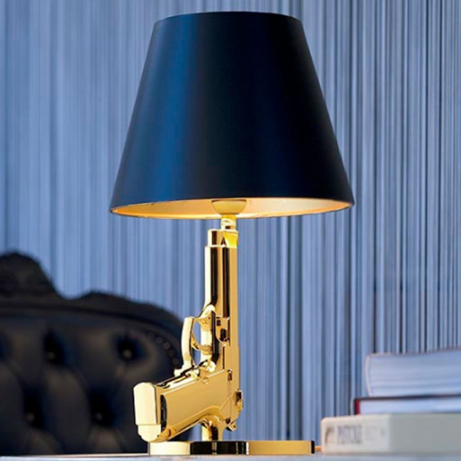 Настольная лампа Flos Guns Bedside Gun Gold F2953000 Настольная лампа Flos Guns Bedside Gun Gold F2953000
